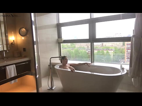 ❤️ Керемет сәби Жуынатын бөлмеде оның кискасын құмарта тартып жатыр ❤️ Порно видео бойынша бізде ❌